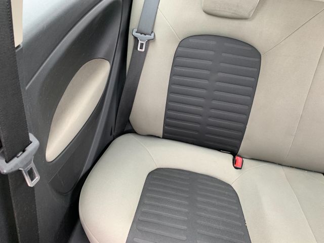 bontott FIAT GRANDE PUNTO Jobb hátsó Ajtó Kárpit