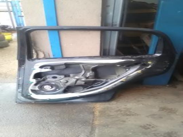 bontott FIAT GRANDE PUNTO Jobb hátsó Ajtó (Üres lemez)