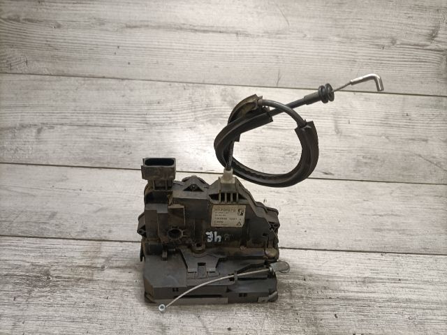 bontott FIAT GRANDE PUNTO Jobb hátsó Ajtózár