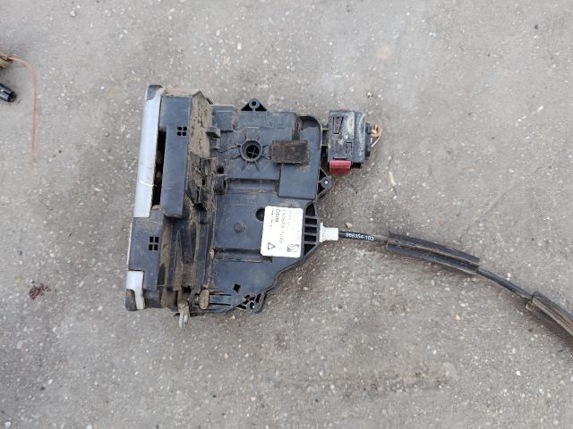 bontott FIAT GRANDE PUNTO Jobb hátsó Központizár Motor