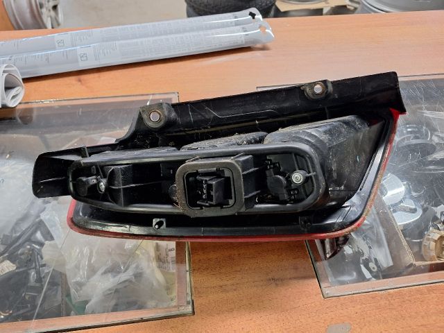 bontott FIAT GRANDE PUNTO Jobb Hátsó Lámpa