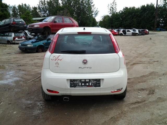 bontott FIAT GRANDE PUNTO Jobb Hátsó Lámpa