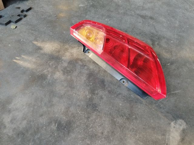 bontott FIAT GRANDE PUNTO Jobb Hátsó Lámpa