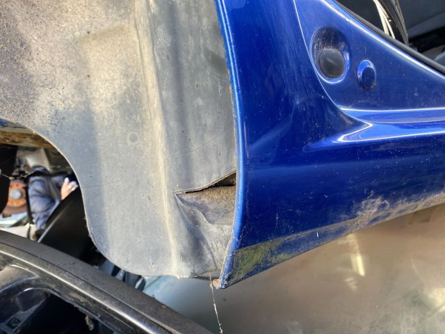 bontott FIAT GRANDE PUNTO Jobb hátsó Sárvédő