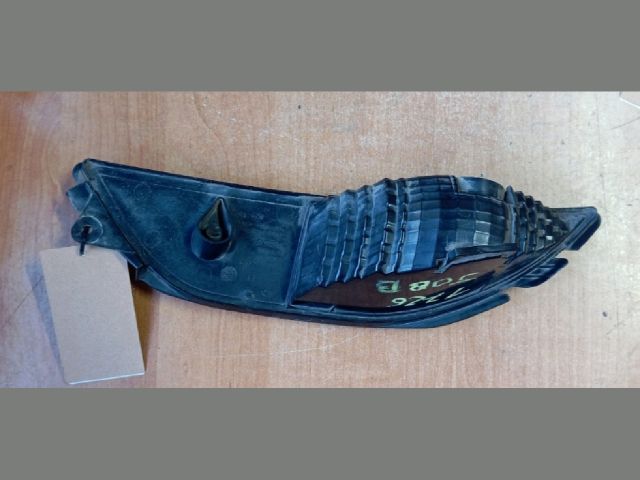 bontott FIAT GRANDE PUNTO Jobb Ködzárófény