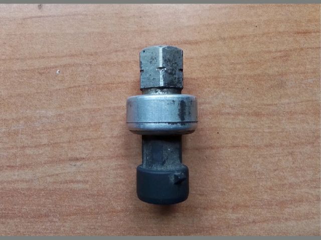 bontott FIAT GRANDE PUNTO Klíma Nyomásérzékelő Kapcsoló