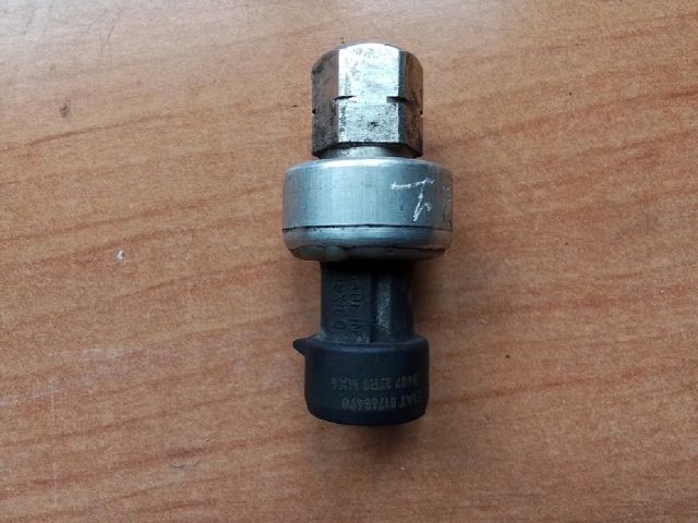 bontott FIAT GRANDE PUNTO Klíma Nyomásérzékelő Kapcsoló