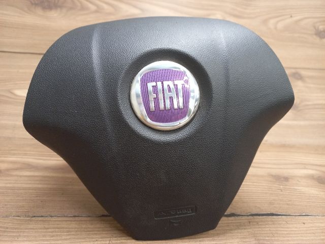 bontott FIAT GRANDE PUNTO Kormánylégzsák
