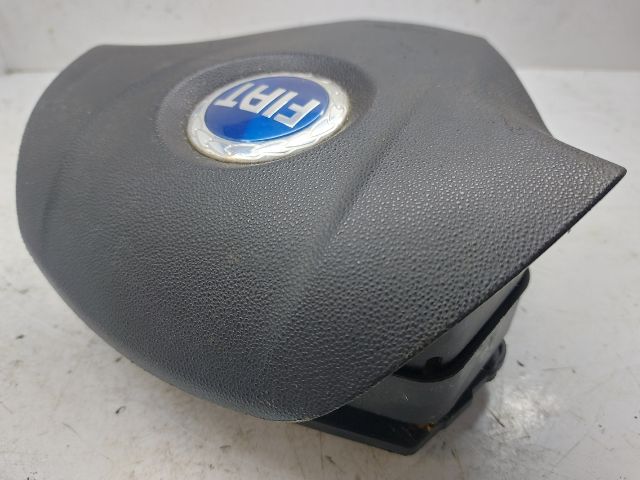 bontott FIAT GRANDE PUNTO Kormánylégzsák