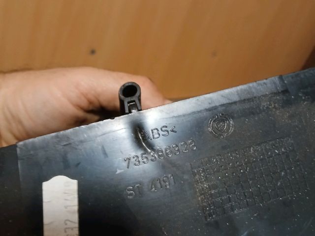 bontott FIAT GRANDE PUNTO Középső Szellőző