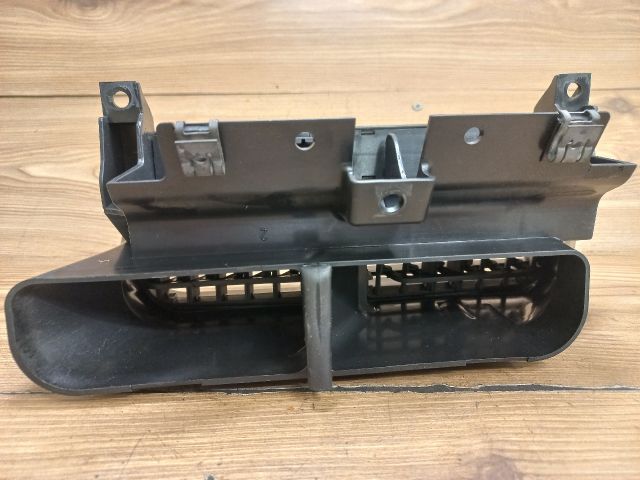 bontott FIAT GRANDE PUNTO Középső Szellőző