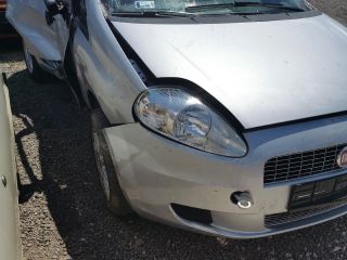 bontott FIAT GRANDE PUNTO Motorháztető Zárszerkezet