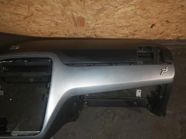 bontott FIAT GRANDE PUNTO Műszerfal Héj