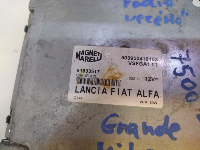 bontott FIAT GRANDE PUNTO Rádió / CD Kapcsoló