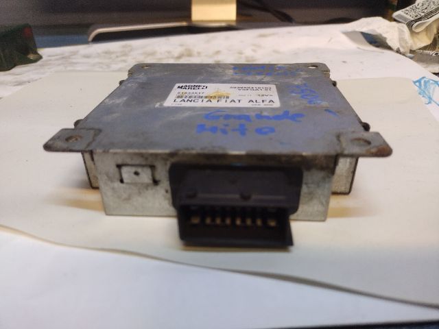 bontott FIAT GRANDE PUNTO Rádió / CD Kapcsoló