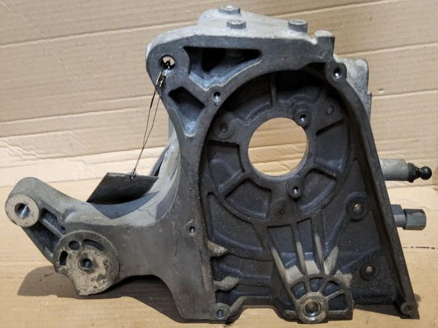 bontott FIAT GRANDE PUNTO Tartó Bak