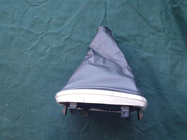 bontott FIAT GRANDE PUNTO Váltószoknya