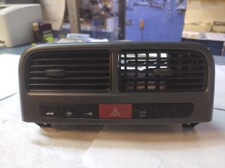 bontott FIAT GRANDE PUNTO Vészvillogó Kapcsoló