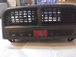 bontott FIAT GRANDE PUNTO Vészvillogó Kapcsoló