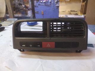 bontott FIAT GRANDE PUNTO Vészvillogó Kapcsoló