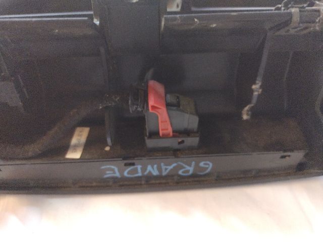 bontott FIAT GRANDE PUNTO Vészvillogó Kapcsoló