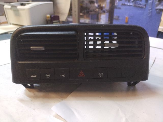 bontott FIAT GRANDE PUNTO Vészvillogó Kapcsoló