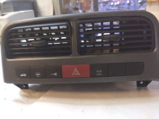 bontott FIAT GRANDE PUNTO Vészvillogó Kapcsoló