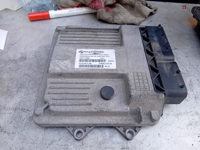 bontott FIAT IDEA Motorvezérlő