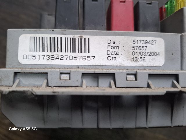 bontott FIAT IDEA Biztosítéktábla Motortér