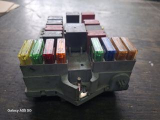 bontott FIAT IDEA Biztosítéktábla Motortér