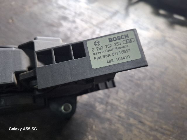 bontott FIAT IDEA Gázpedál (Elektromos)