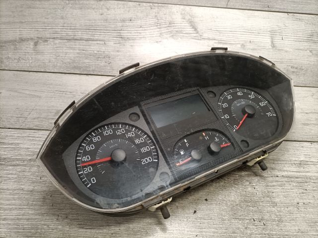 bontott FIAT IDEA Kilométeróra