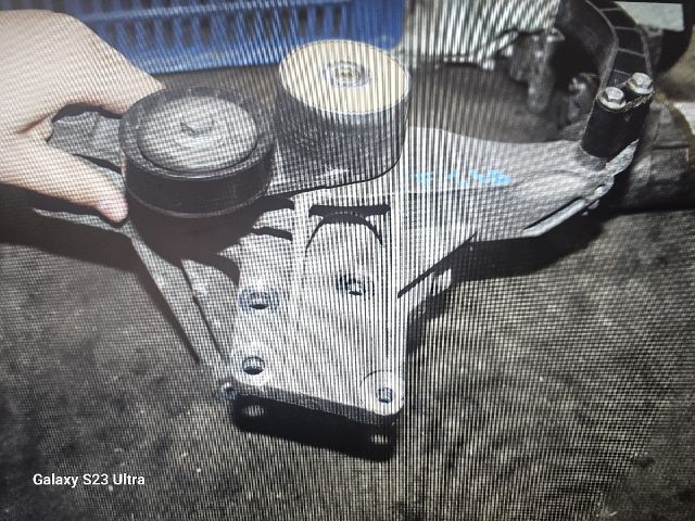 bontott FIAT IDEA Szíjfeszítő Görgő