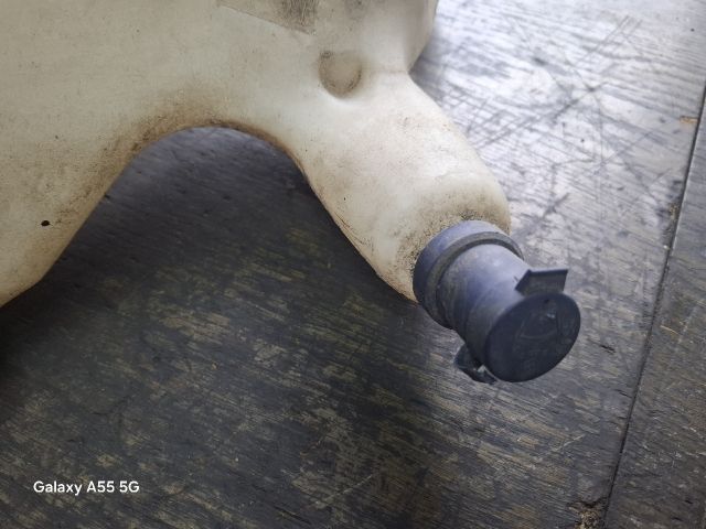 bontott FIAT IDEA Ablakmosó Tartály