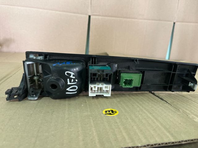 bontott FIAT IDEA Bal első Ablakemelő Kapcsoló