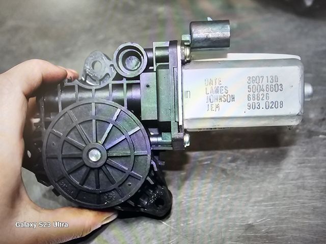 bontott FIAT IDEA Bal első Ablakemelő Motor