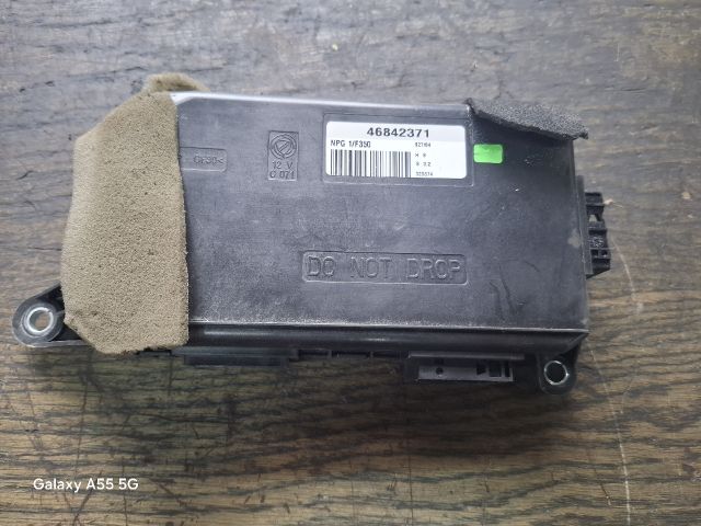 bontott FIAT IDEA Bal első Ajtó Vezérlőegység