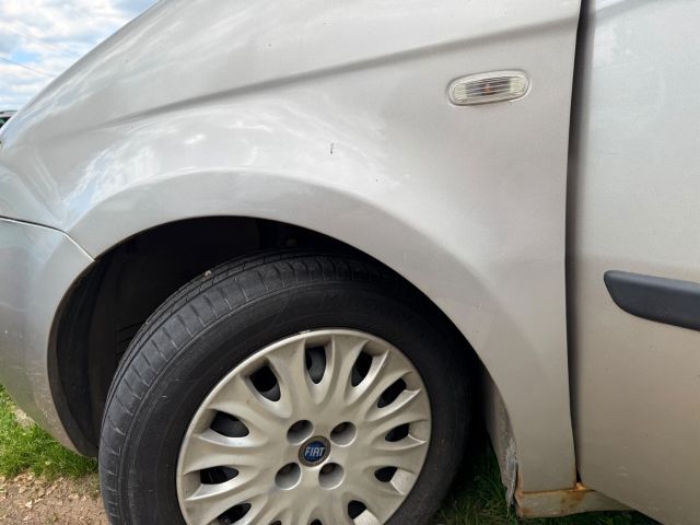 bontott FIAT IDEA Bal első Sárvédő