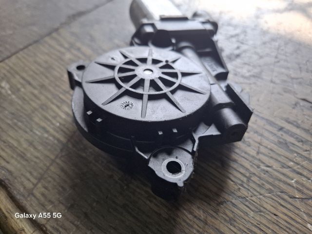 bontott FIAT IDEA Bal hátsó Ablakemelő Motor