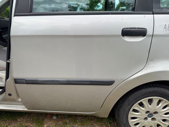 bontott FIAT IDEA Bal hátsó Ajtó (Üres lemez)
