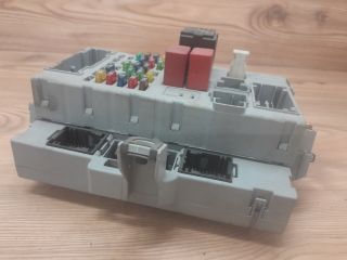 bontott FIAT IDEA Biztosítéktábla Utastér