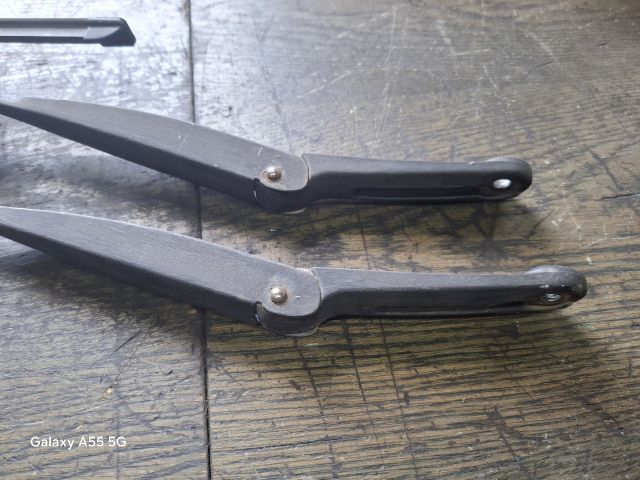 bontott FIAT IDEA Első Ablaktörlő Kar