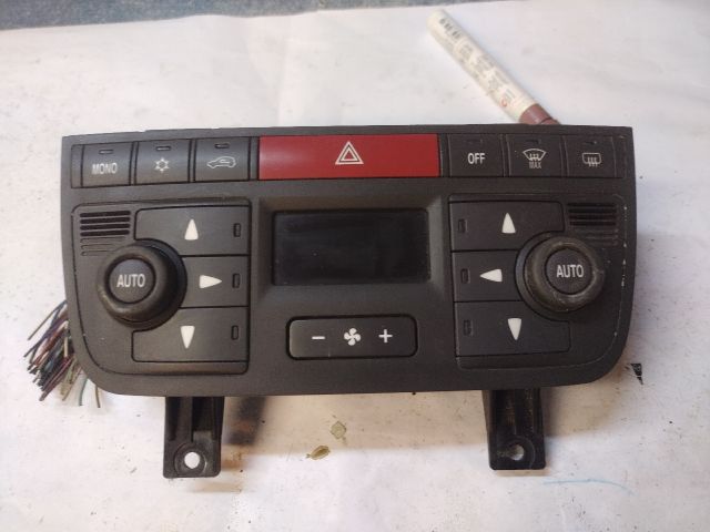bontott FIAT IDEA Fűtéskapcsoló (digit klímás)