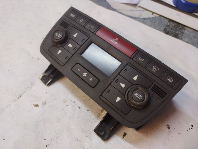 bontott FIAT IDEA Fűtéskapcsoló (digit klímás)