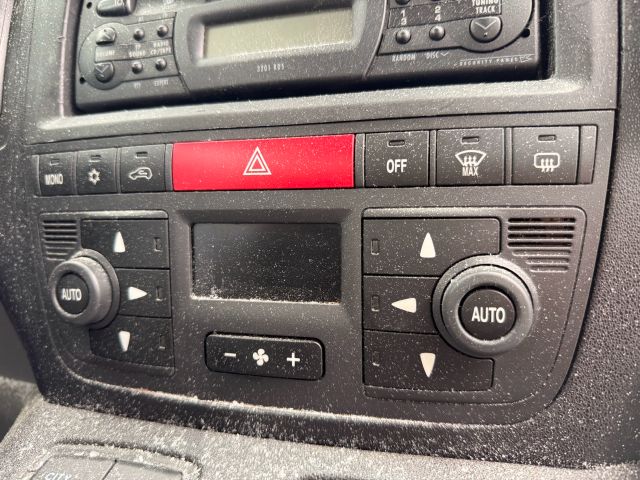 bontott FIAT IDEA Fűtéskapcsoló (digit klímás)