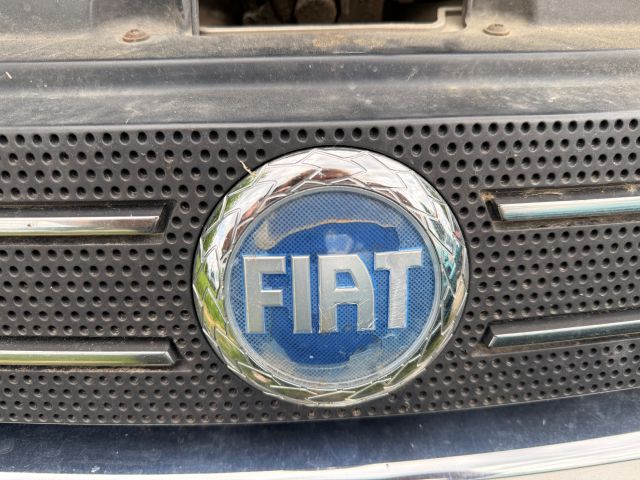 bontott FIAT IDEA Hűtőrács