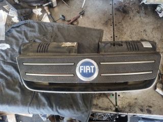 bontott FIAT IDEA Hűtőrács