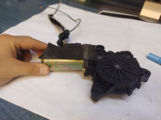 bontott FIAT IDEA Jobb első Ablakemelő Motor