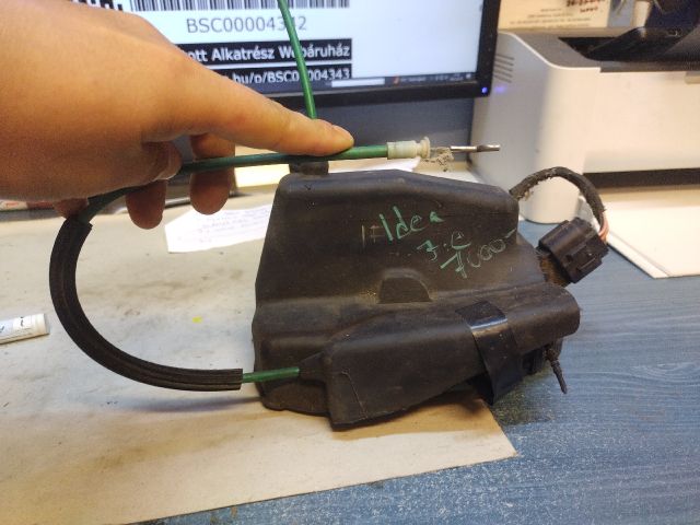 bontott FIAT IDEA Jobb első Ajtózár