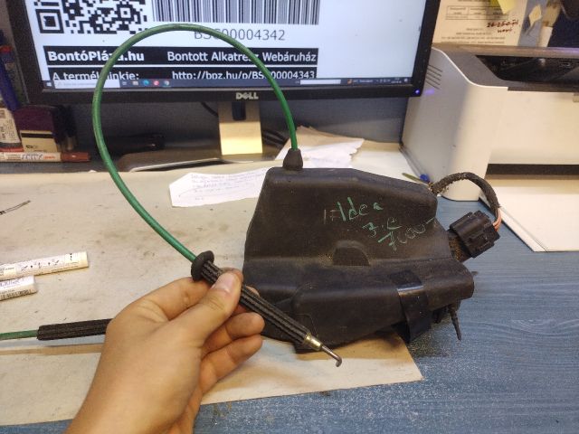 bontott FIAT IDEA Jobb első Ajtózár